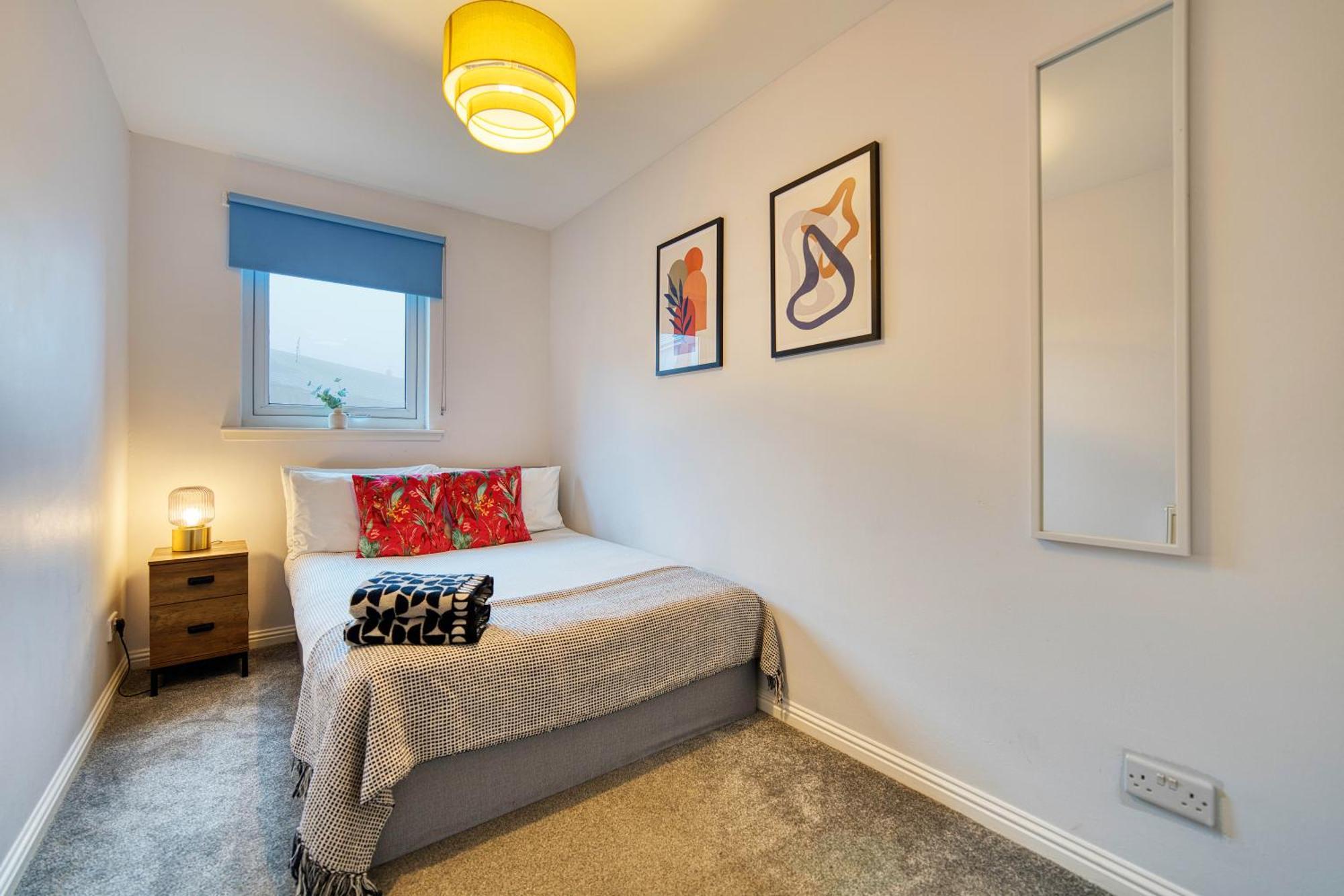 Appartamento Modern 2 Bed Flat With Free Parking Glasgow Esterno foto